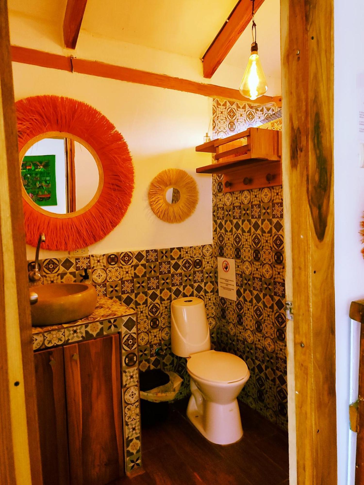 Hotel Café Madame Puerto López Esterno foto
